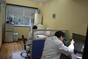 中心建立乙醇检验实验室